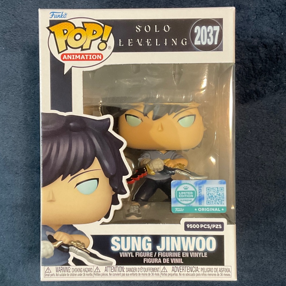 Funko Solo Leveling Sung Jinwoo Figure with Blue Eyes 9500 pcs.